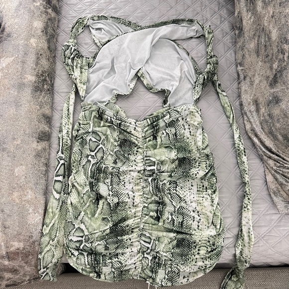 Dress - Picture 2 of 2